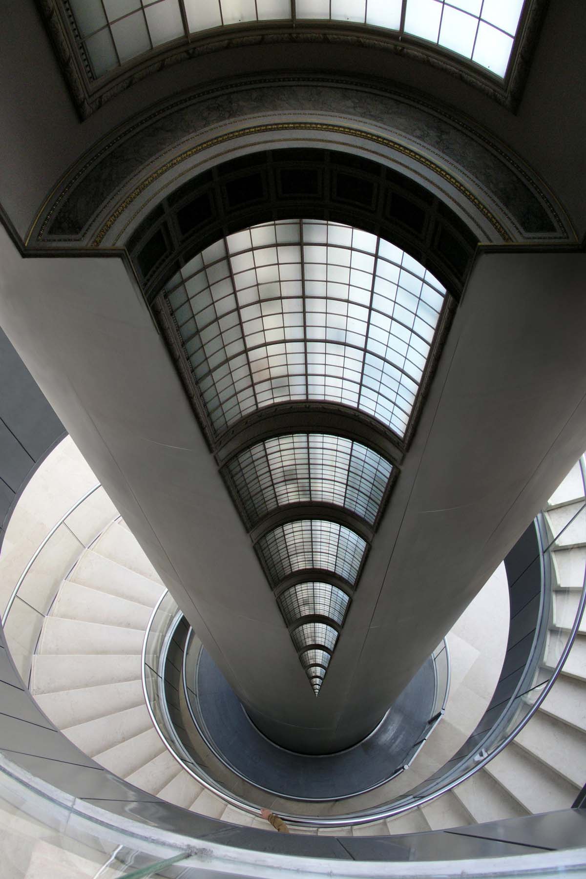 SäulenDach, fotomediale Arbeit von Albert Gehret