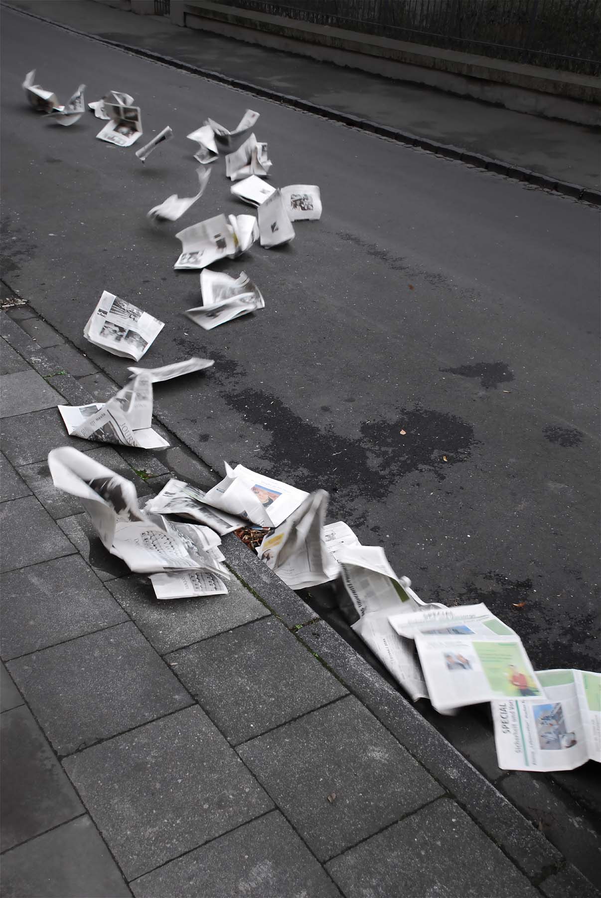 StraßenZeitung, fotomediale Arbeit von Albert Gehret